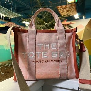 The wonderful summer Marc Jacobs medium tote